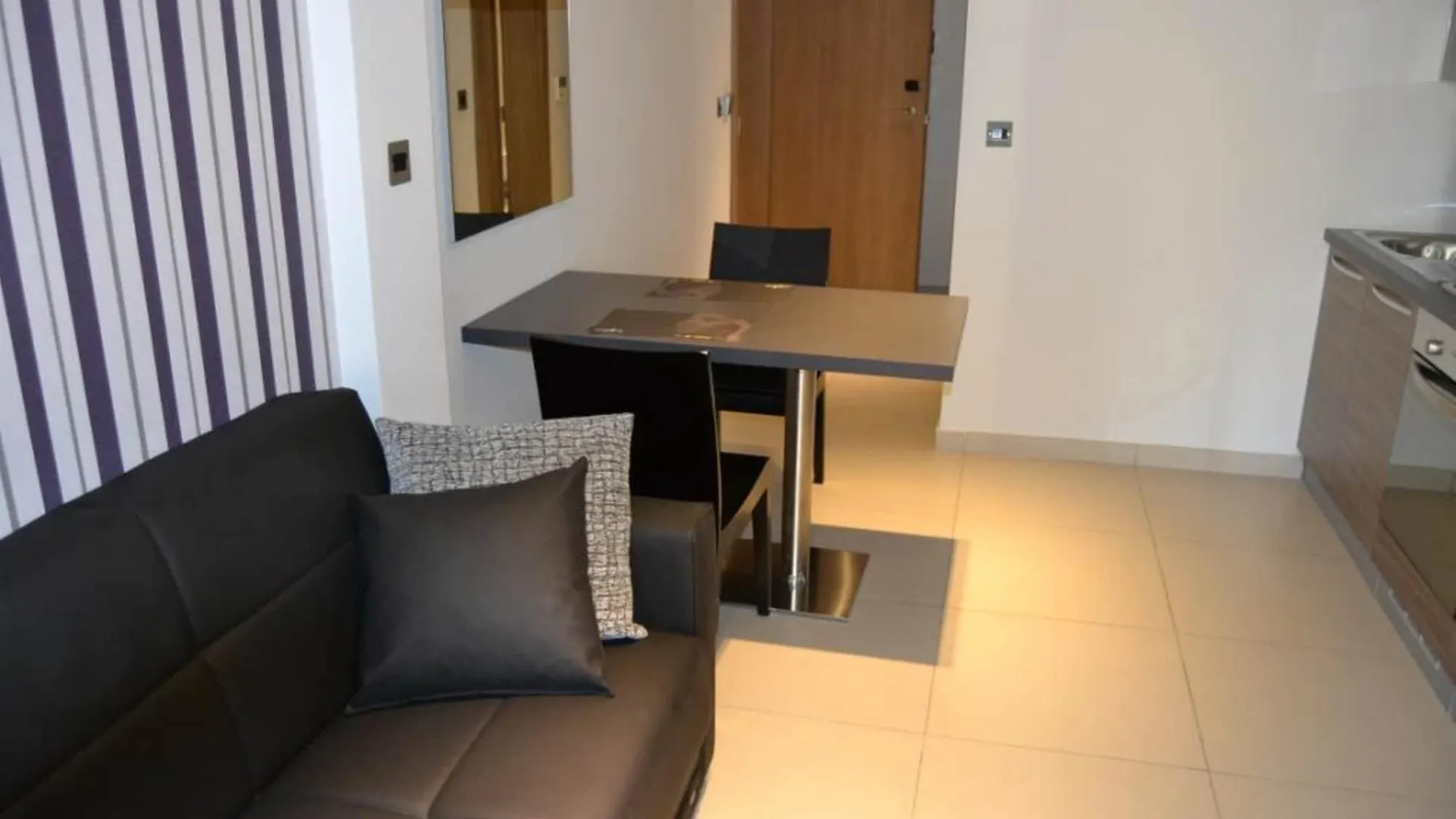 Pebbles Boutique Aparthotel Sliema 3*,  Malte