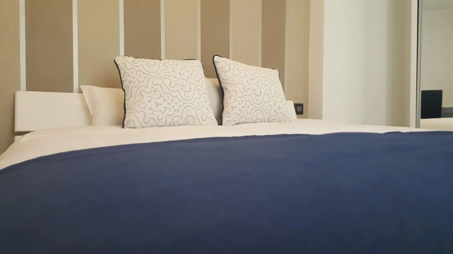 Pebbles Boutique Aparthotel Sliema 3*,