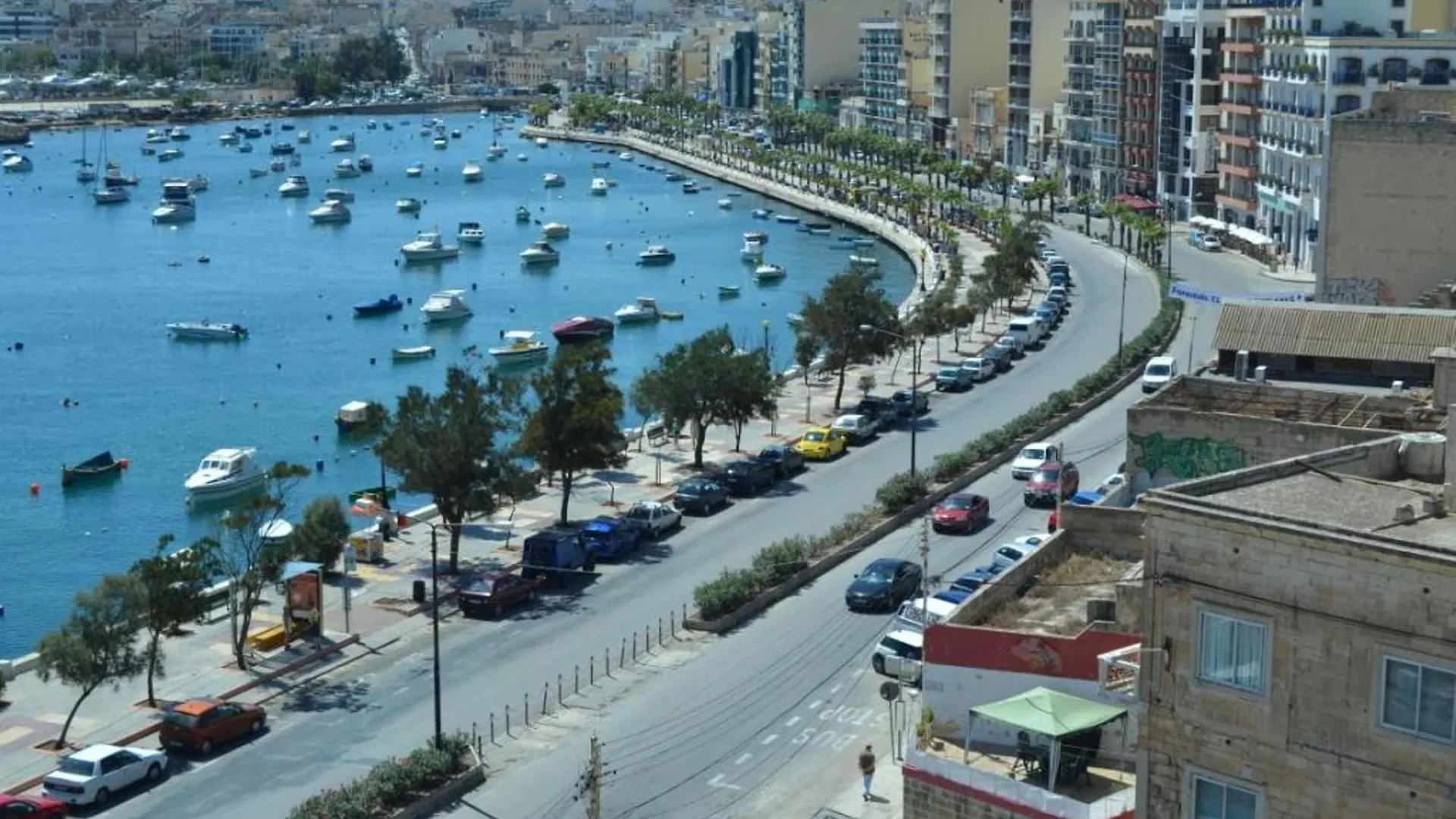 Pebbles Boutique Aparthotel Sliema