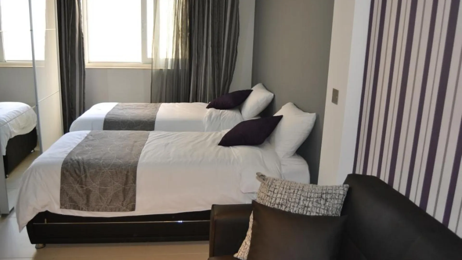 Pebbles Boutique Aparthotel Sliema