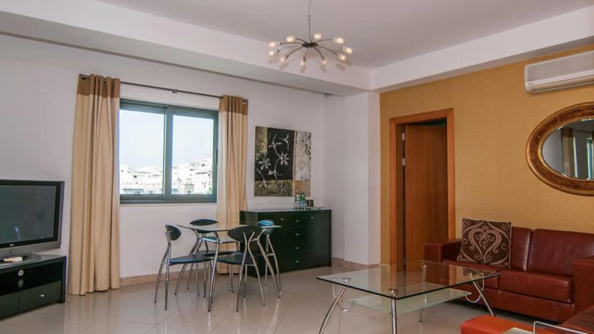 Pebbles Boutique Aparthotel Sliema