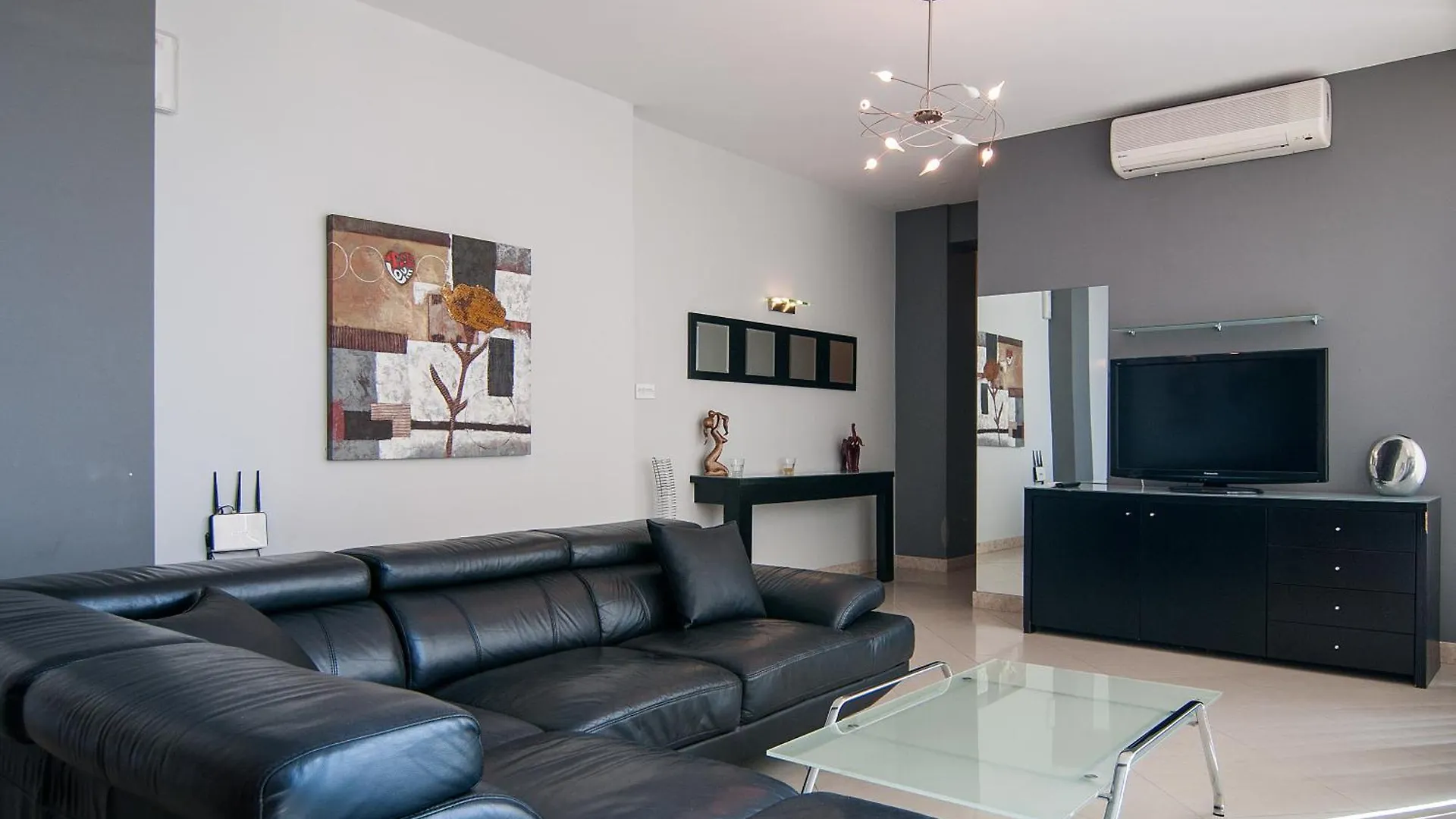 Pebbles Boutique Aparthotel Sliema